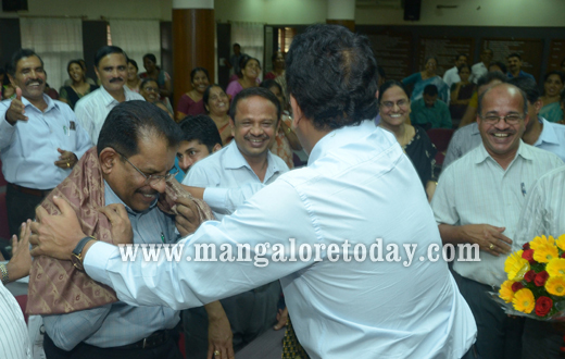 DC N Prakash transferred